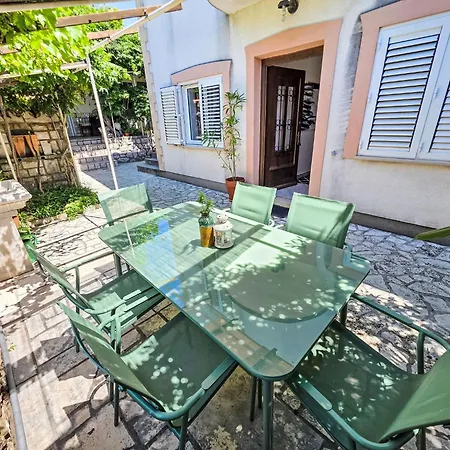 By Interhome Apartamento