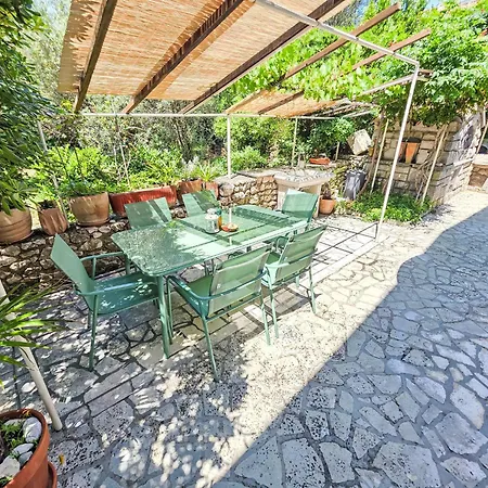 Apartamento By Interhome